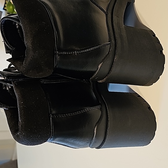 Cushionaire Black Boots Size 9.5 - Picture 3 of 10